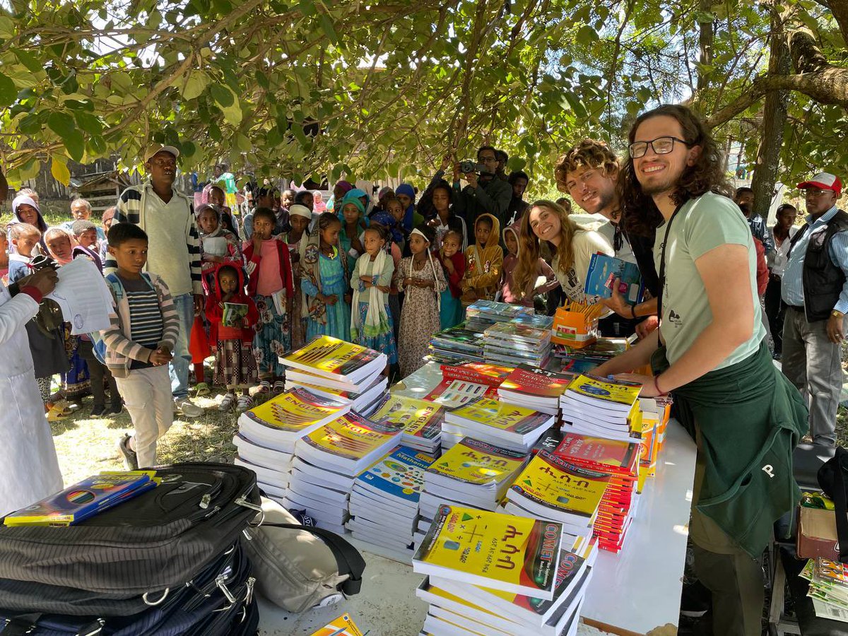 Geladas_for_Cooperation tweet media