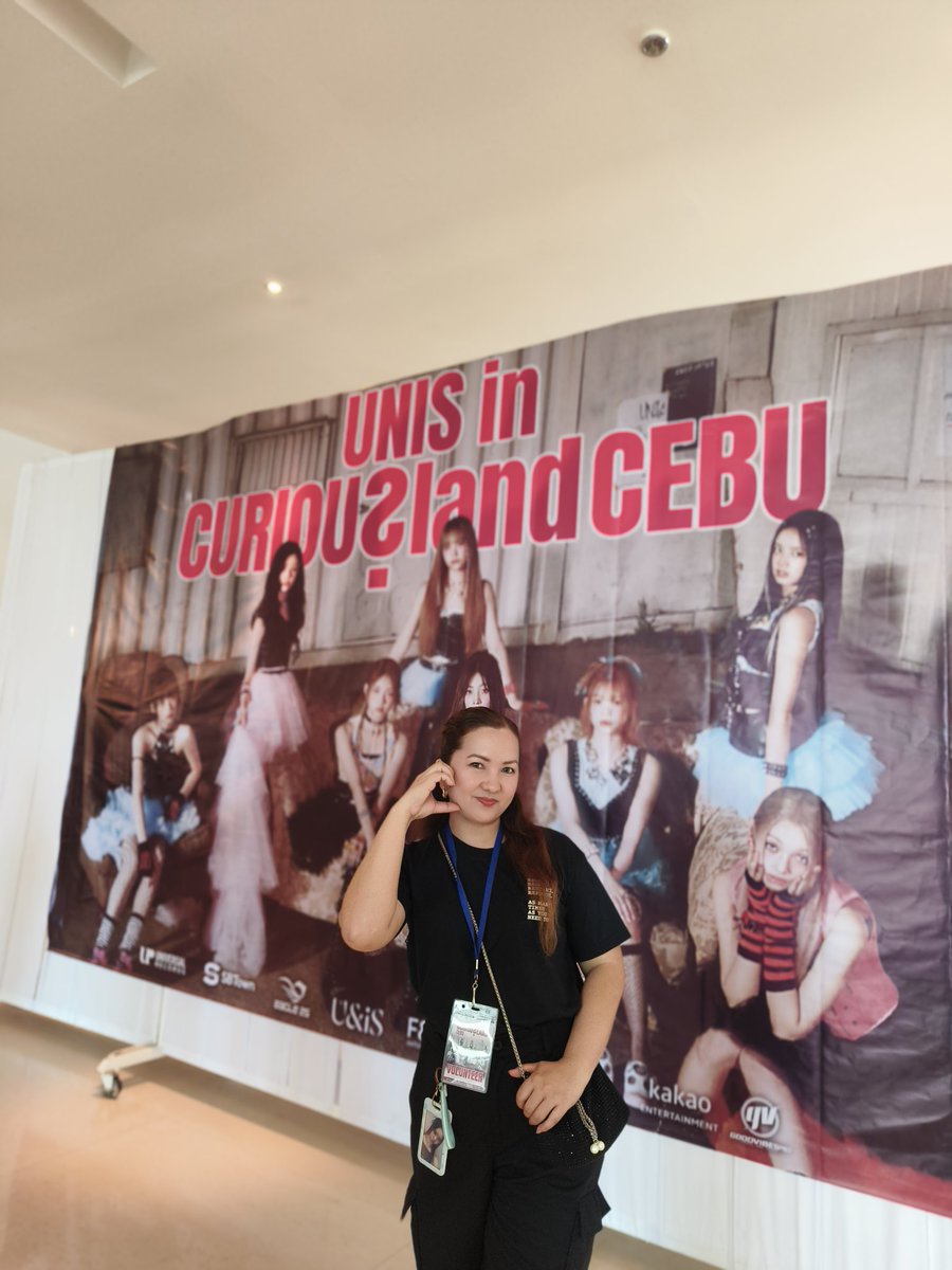 VenusRazel's tweet photo. Congrats to All,the Production Team,Staff &amp; EverAfters who attended UNIS in CURIOUSLAND CEBU. It was a blast &amp; successful show.Thank you so much everyone  😘💕🫶

MARAMING SALAMAT PO 🙏🫶
@UNIS_offcl @universalrec_ph &amp; Tatang Robin of @officialsbtown
#UNIS #UNISinCuriouslandCebu https://t.co/fHBWu3eKut