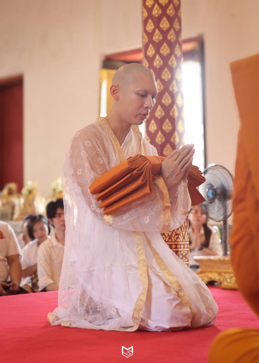 MewsuppasitTH's tweet photo. นาคมิว กล่าวคำอุปสมบท

MEW ORDINATION DAY 

#ปุญญวัฑฒโนภิกขุ
#MewSuppasit  
#มิวศุภศิษฏ์ ︎︎︎︎ https://t.co/1ncaMmeL87