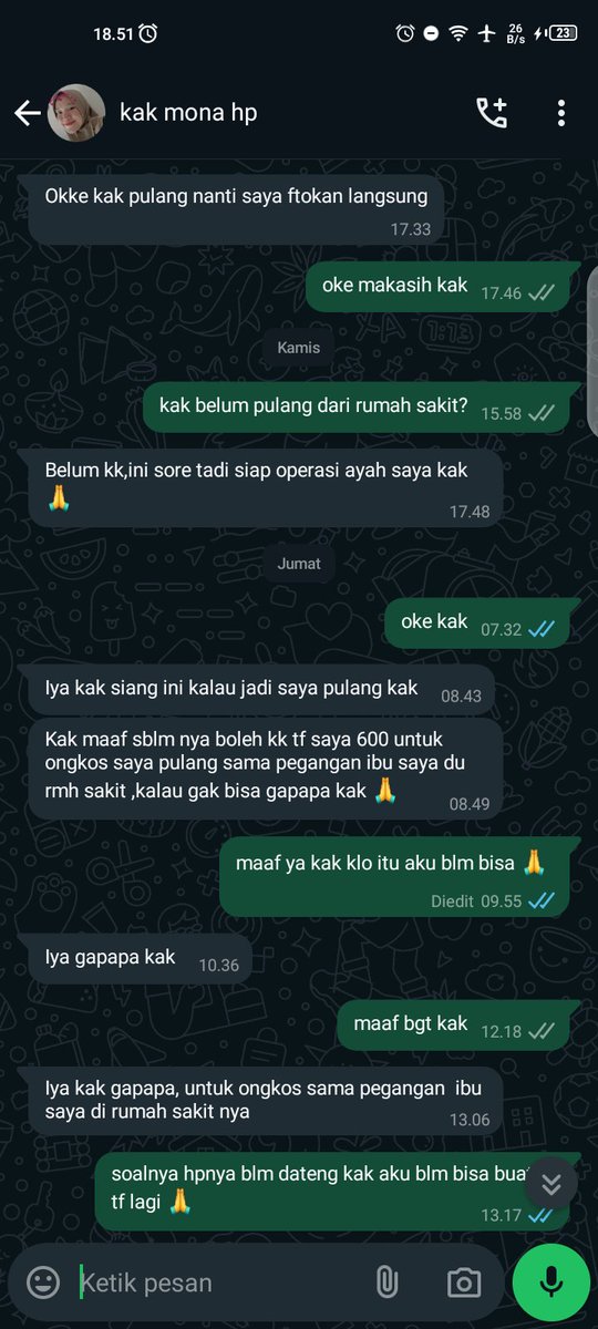 Nissaa2204's tweet photo. gue minta no resi tp ga dikasih dia alesan Mulu katanya masih di rumah sakit lah apalah. besokannya dia minta tf lagi 750k terus minta lagi 600k. goblok bgt gue lngsung tf yg 750k terus gue tf juga 300k buat ongkos dia balik ya karna gue butuh no resinya ajgg https://t.co/Q60lYSWBPF