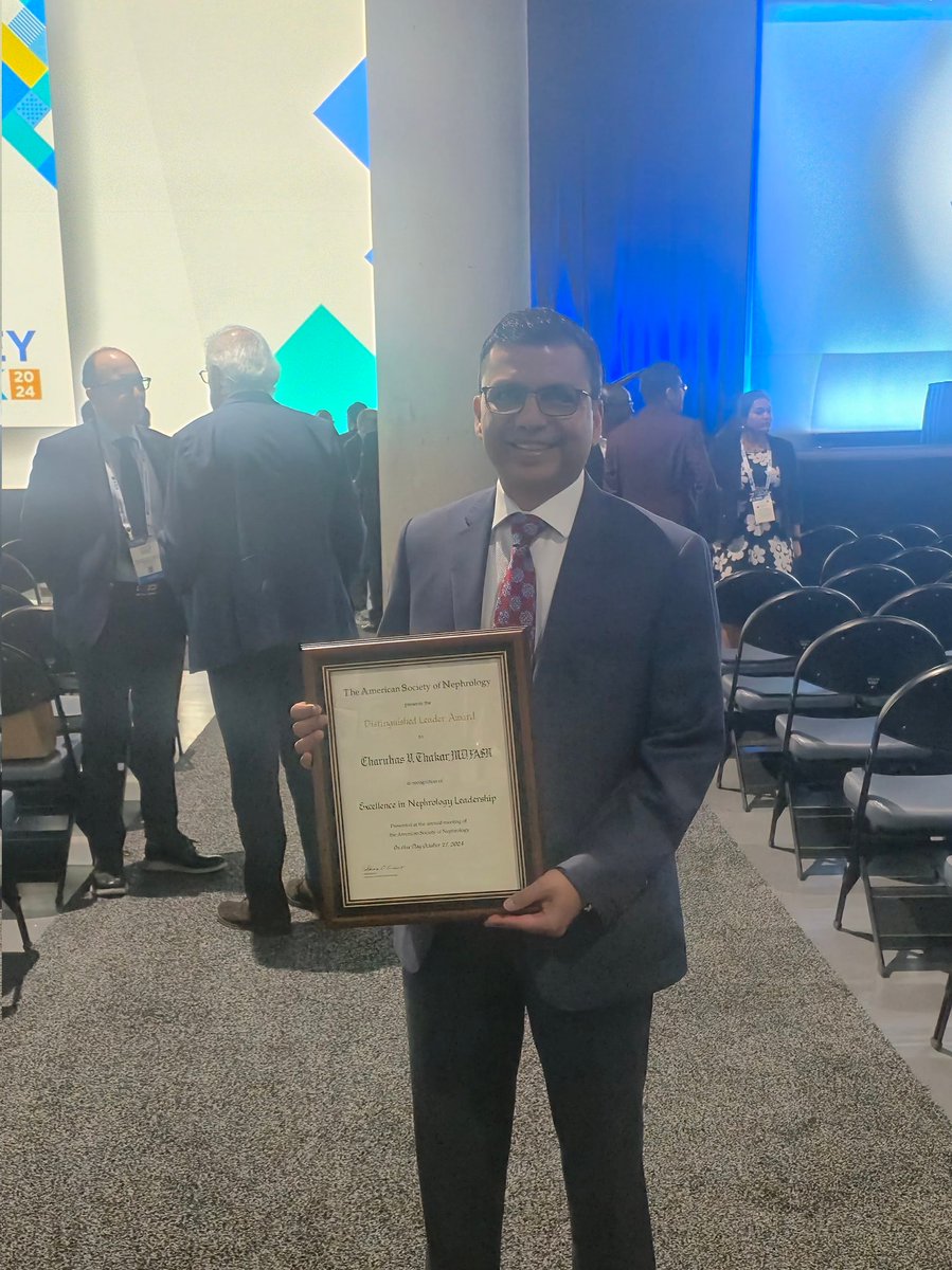 CorrMP's tweet photo. And we got to see our very own @QUB_SMDBS Professor @CharuThakar receive an #ASN Distinguished Leader award. An incredible achievement! https://t.co/0ohBeujhuR