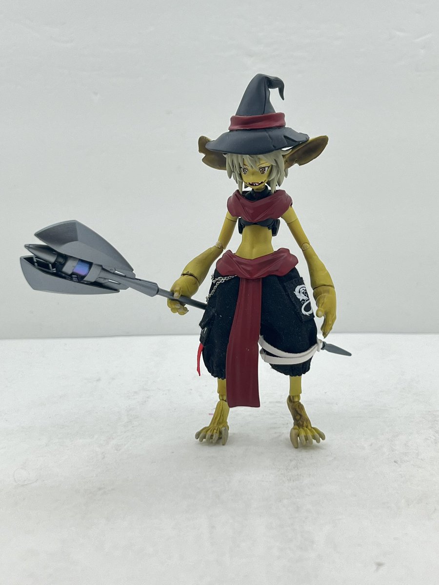 EinoStolt's tweet photo. Made myself in model kit form, with some alterations to my original PNG design and a new outfit with some dnd style accessories.

Between picking parts, kitbashing and painting this all took about 7 months of gradual work. 
I also plan on sewing my original rag outfit eventually. https://t.co/zHSbw3BHUB