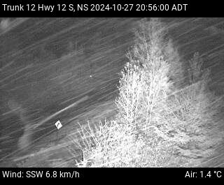 claybears's tweet photo. What looks to be snow falling along Trunk 12 on the South Mountain of the Annapolis Valley, NS! Would be quite wet and slushy likely, not sticking to the ground either. First snow of the season! #NSstorm #NSwx #NSsnow @allistercanada https://t.co/TaVEHNxYk9