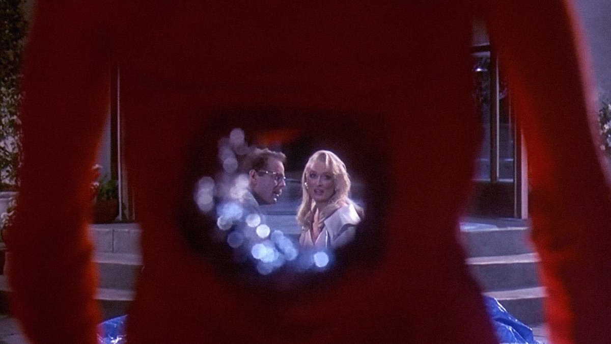 dollhwasa's tweet image. &quot;Drink that potion, and you&apos;ll never grow even one day older. Don&apos;t drink it, and continue to watch yourself rot.&quot;

Hwasa in Death Becomes Her AU 🍷
#2024MAMAVOTE #HWASA