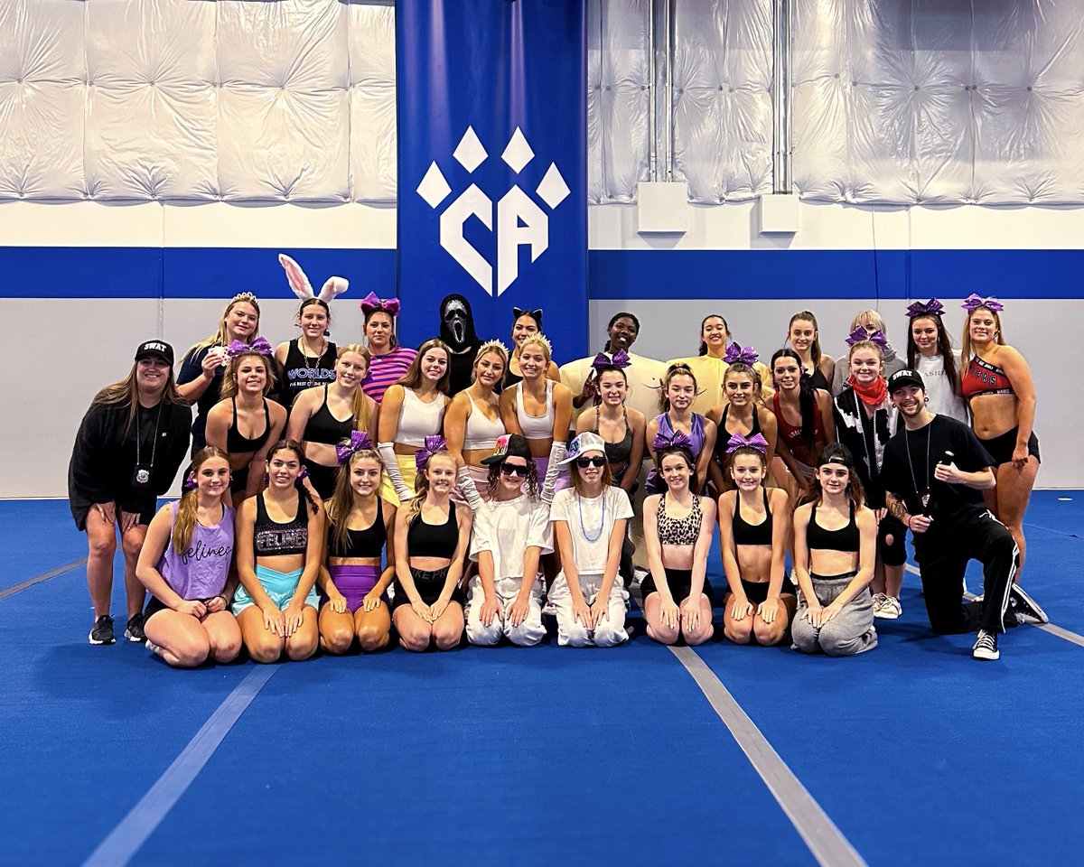 Cafelines_'s tweet photo. Halloween Practice 🎃☑️ #F2AVS #CheerAthletics #cheerleading #cheer #CAfelines https://t.co/xHaEw0VCCj