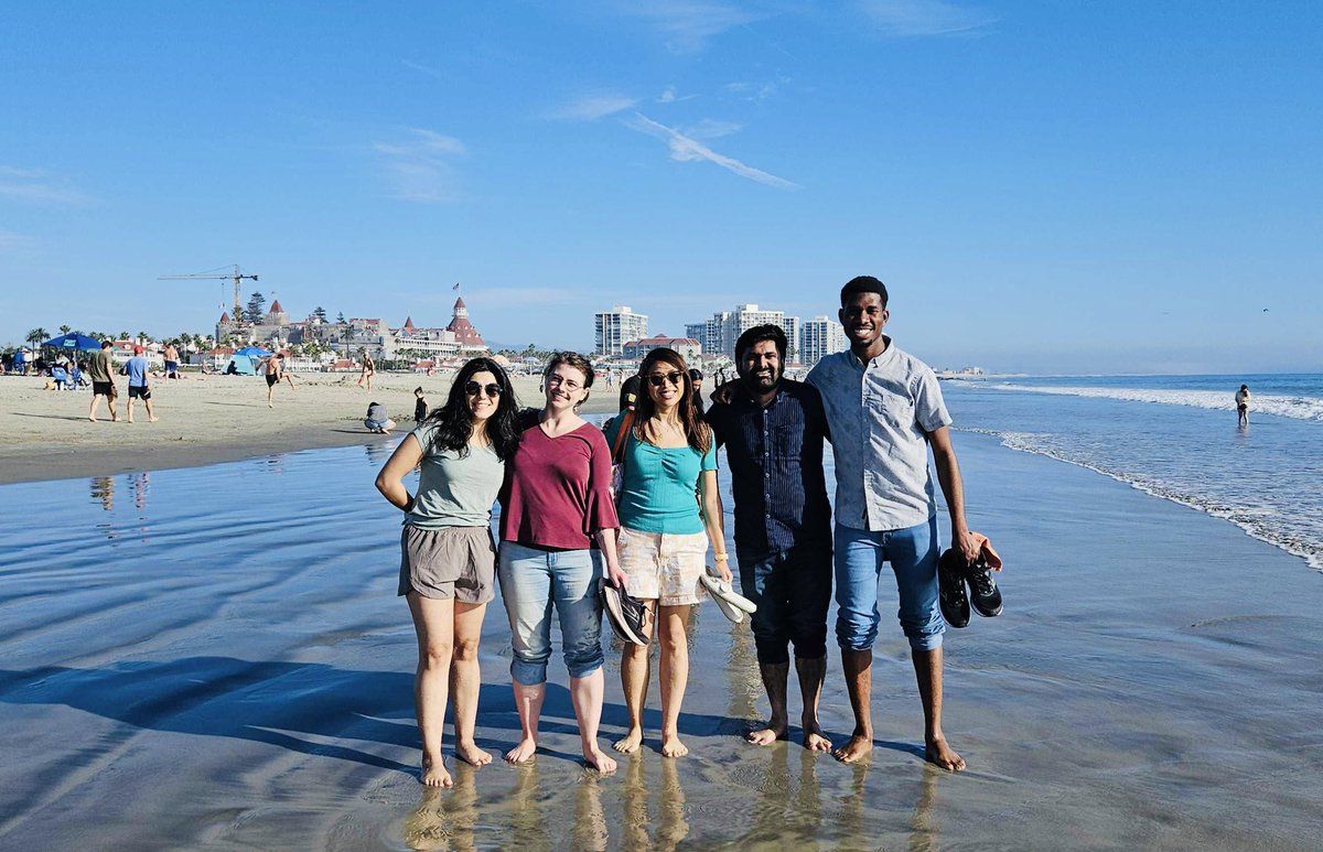 Hanging out in San Diego at #AIChE2024 with some of my students. Come to our talks and chat with us!