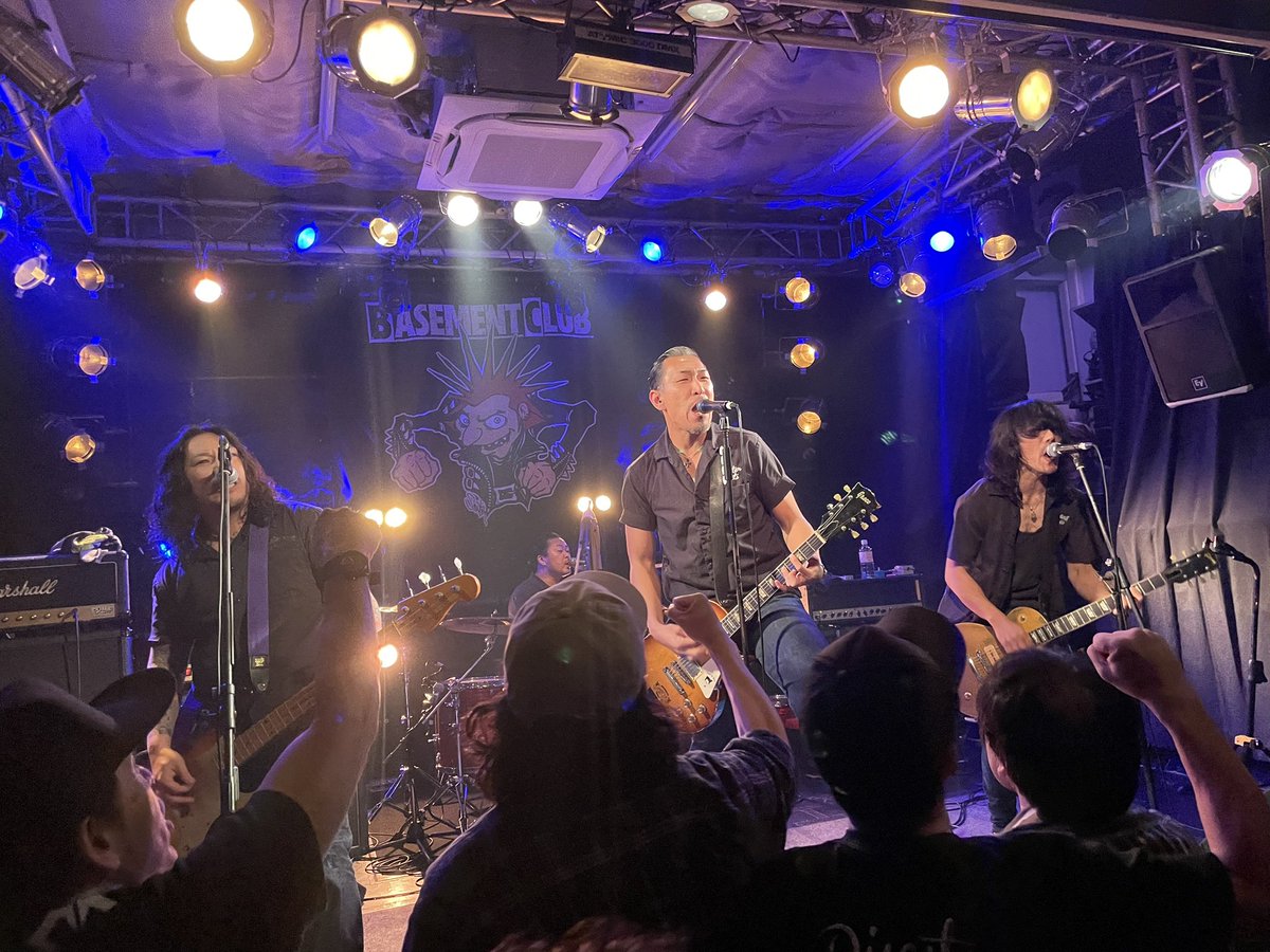 poo2310's tweet photo. 昨日のブロンズ♪
SS撮り忘れた…
#THE DISASTER POINTS
#THE RYDERS
#STRONG STYLE
#SPREAD
#THE CHINA WIFE MOTORS
#チャーマー
#WARUBILLY
#MICKY
#STILL BASEMENT vol.4
#心斎橋 BRONZE https://t.co/aLPElO4mKS