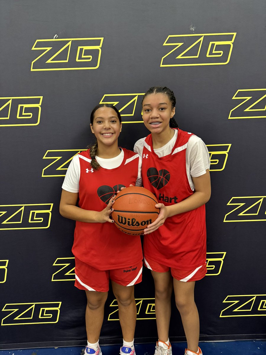 Congrats to Adara James and London Taylor of <a href="/Purehartbasket1/">Purehartbasketball</a> on being named players of the game yesterday!!! Way to go girls!!

#ZGBelt