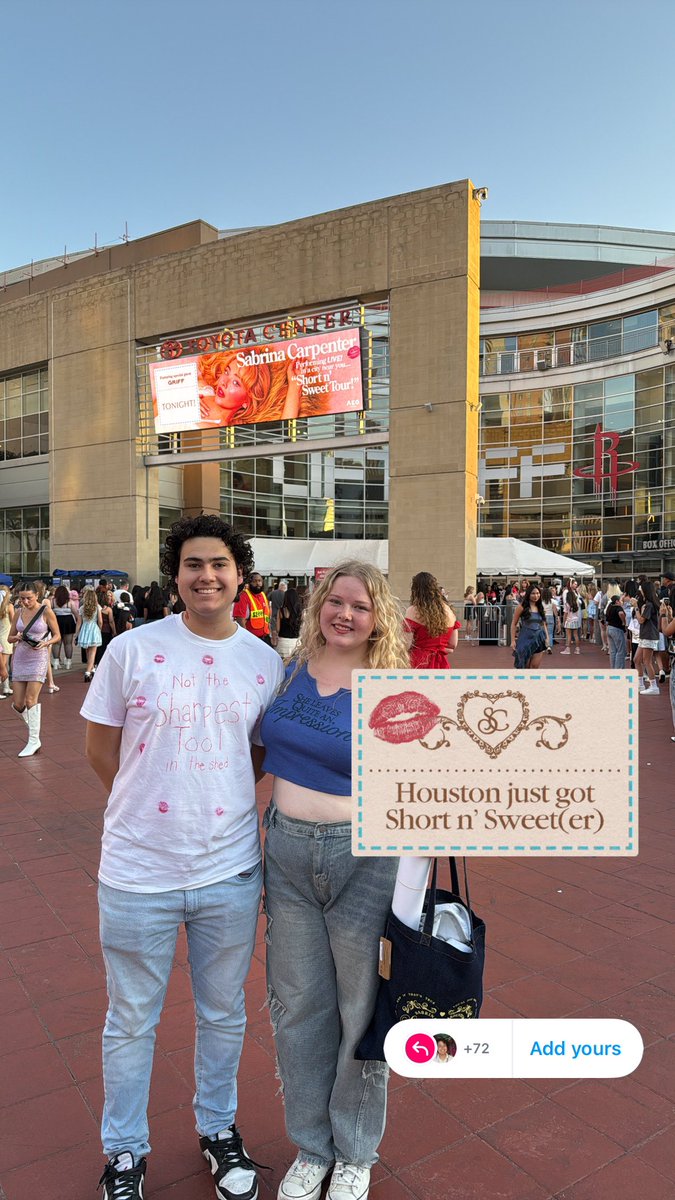 We are a busy woman, and busy man ❤️ We would love to see you be a busy gal in the pit

Sec 427, Row 9, Seat 7 n’ Seat 8 
#HoustonShortNSweet <a href="/TeamSabrina/">Team Sabrina 🐾</a> <a href="/SabrinaAnnLynn/">Sabrina Carpenter</a>
