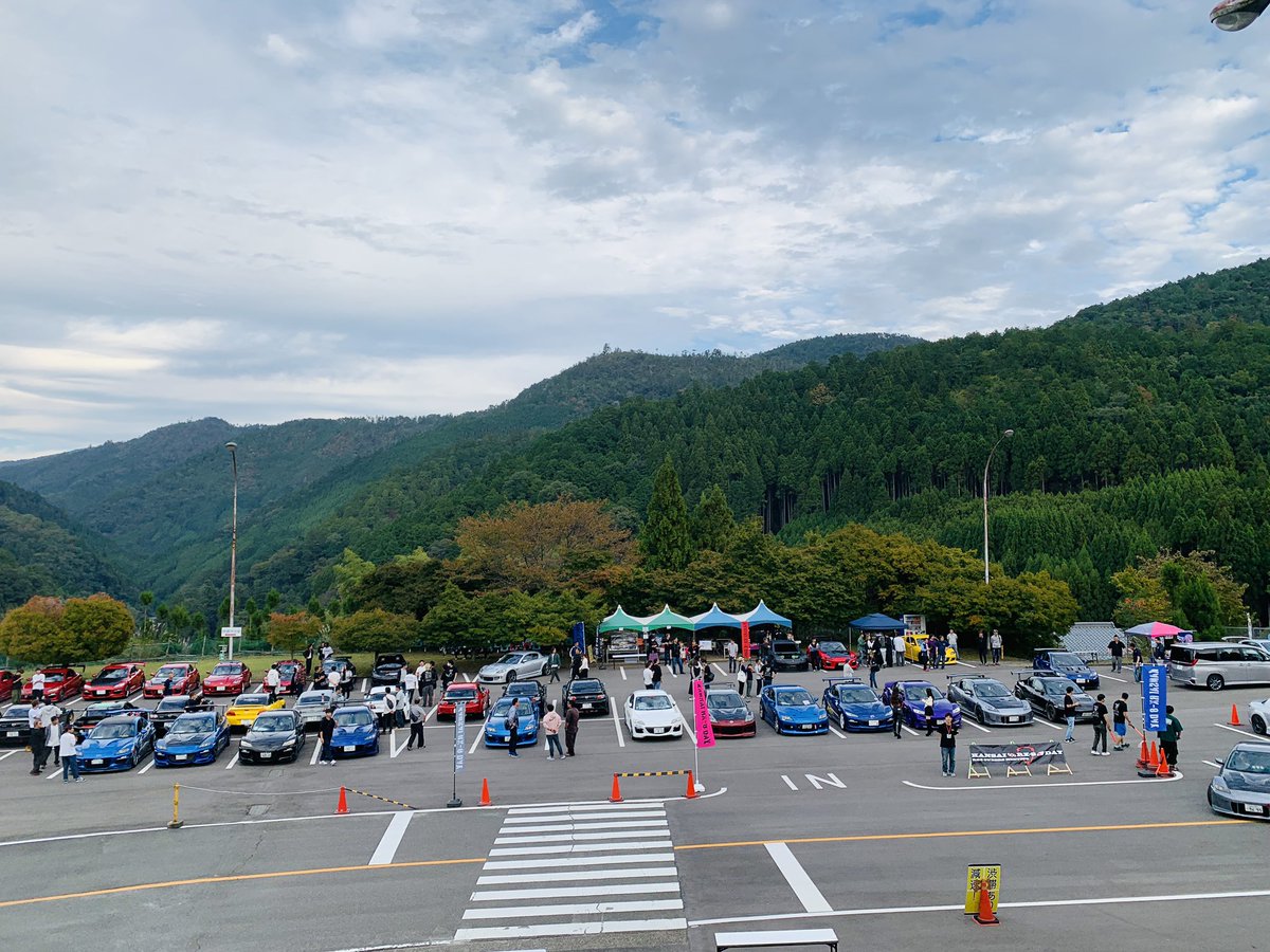 maria_mine_8's tweet photo. 関西エイトデーお疲れ様でした🥺
初スタッフ参加で不慣れな所もありご迷惑をお掛けしたかと思います😢来年は今回の経験を活かして頑張りたいと思います✋🏻

イニシャルDの🤍高橋兄弟💛👬愛があり過ぎで
FC &amp;FDをエイトで再現してます😇

#KANSAI8DAY
#KANSAIRX8DAY2024 
#関西エイトデー https://t.co/oGZvghcbZY