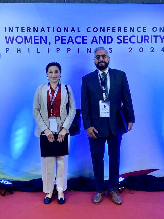 DanielHJoseph's tweet photo. Listo para encabezar hoy la Delegación de 🇲🇽 en Conferencia Internacional sobre Mujer, Paz y Seguridad #ICWPS. Empoderamiento de la voz y acción de las mujeres por la paz y seguridad global. @SRE_mx https://t.co/d4aXTexcIP