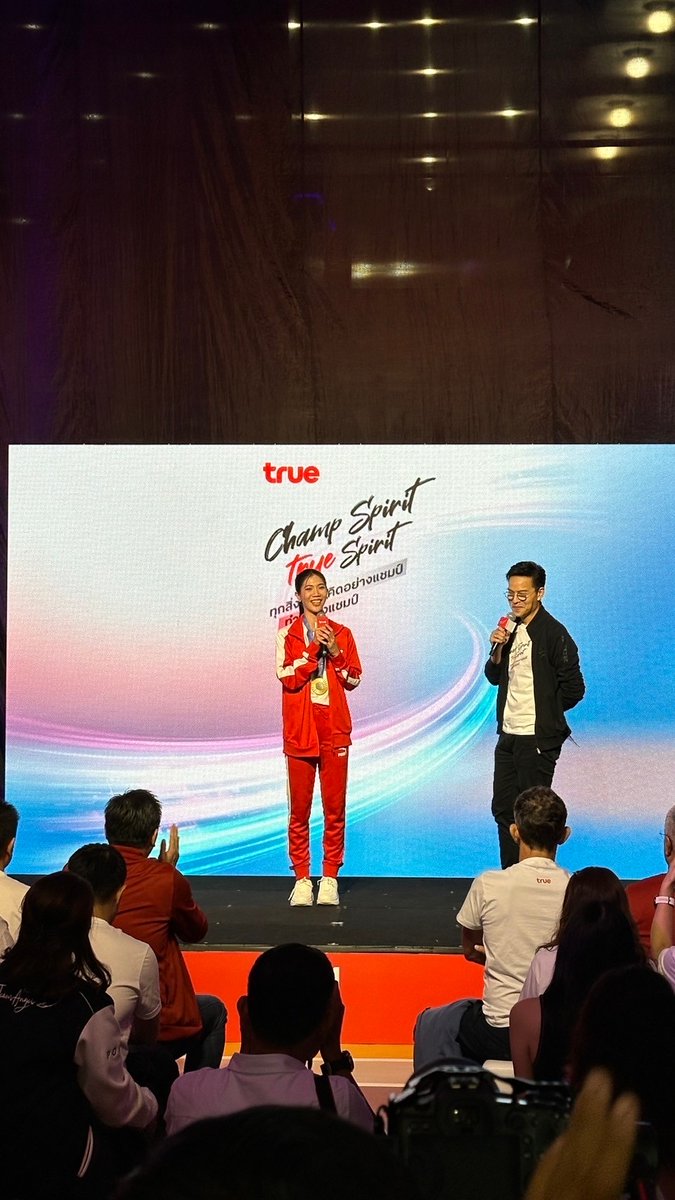 tinchok555's tweet photo. This is the third time I have been kicked over the head by the #taekwondo GOAT, two-time Olympic gold medalist, Panipak Wongpattanakit.
#truecorp https://t.co/RX5MN8opAh