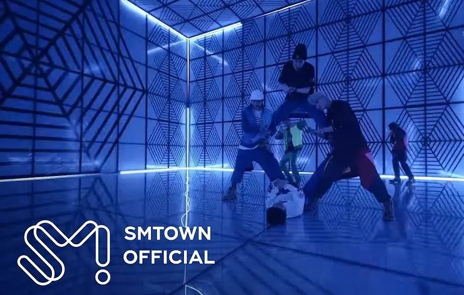 pannchoa's tweet photo. Knets wonder if the whole creative idea behind &amp;Team was modelled after EXO
https://t.co/5Qb15Ajt6w https://t.co/uL7ZxVaBIF