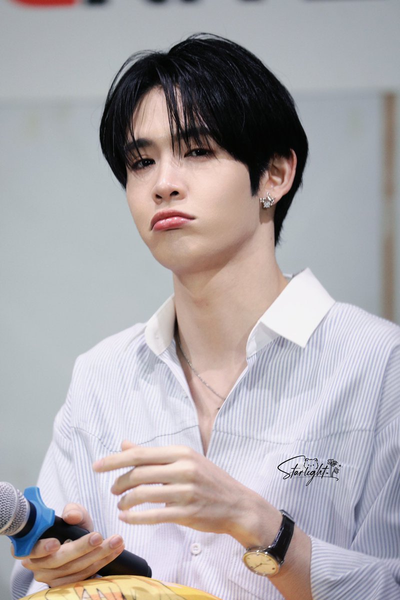 Starlight_YY's tweet photo. 2024.9.28
委屈🥺
@Jamessu_w
#JamesSu
#IGNITExJamesSu https://t.co/gTLbqRjaGm