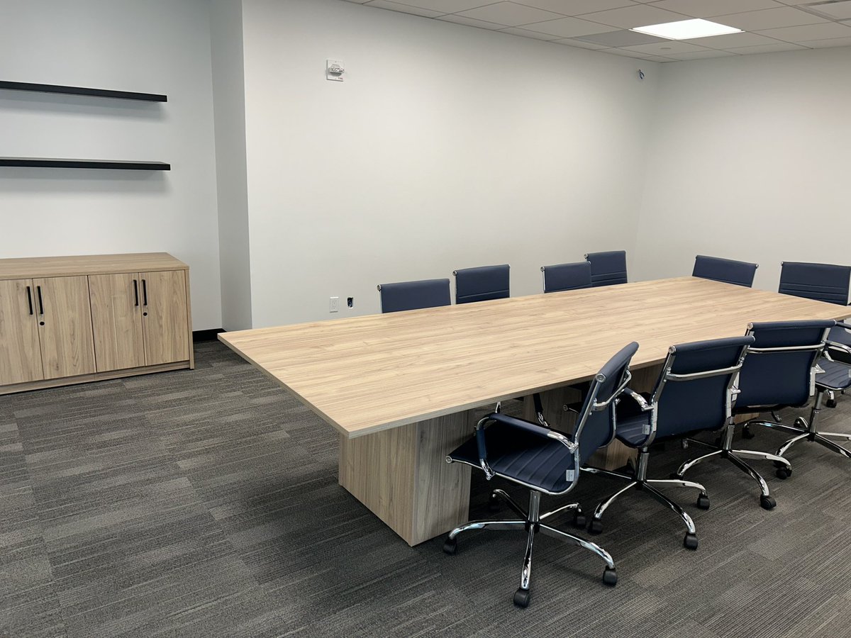 AssemblyOv72325's tweet image. Transforming workspaces with style and precision. Office setups done right by Overall Assembly. #WorkspaceDesign #OfficeFurniture #AssemblyServices #NYC #NJ