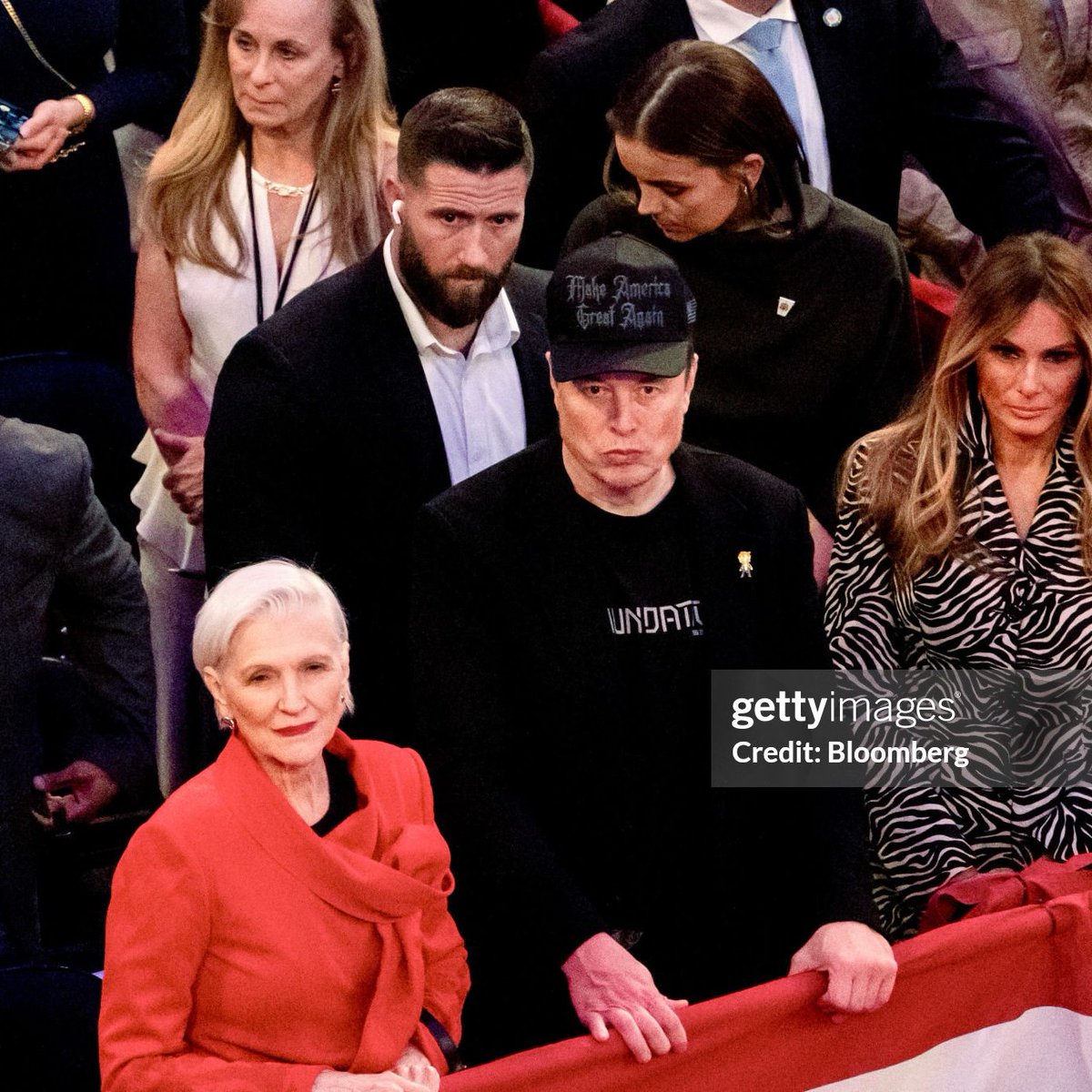 cb_doge's tweet photo. Elon &amp; Maye Musk 🤍 https://t.co/IBCVSdhjDO