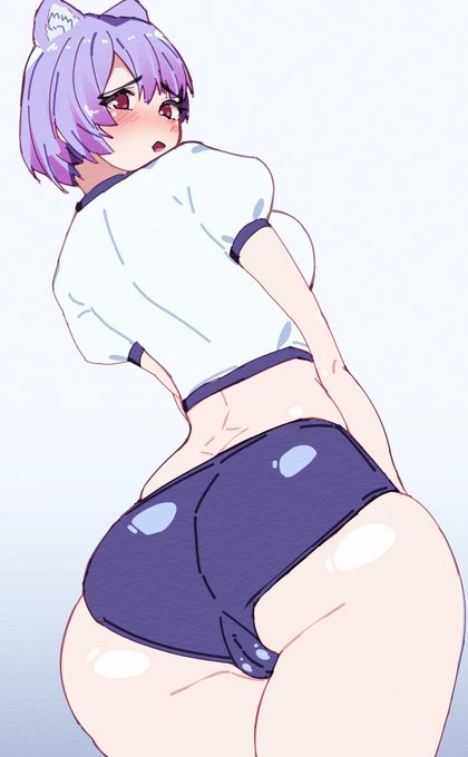 「オ、オーナー…?そこからも、おしりを撮るの…?」コスプレイヤーといえばブルマでしょ!なしずくちゃんです☺ #DOAXVV 