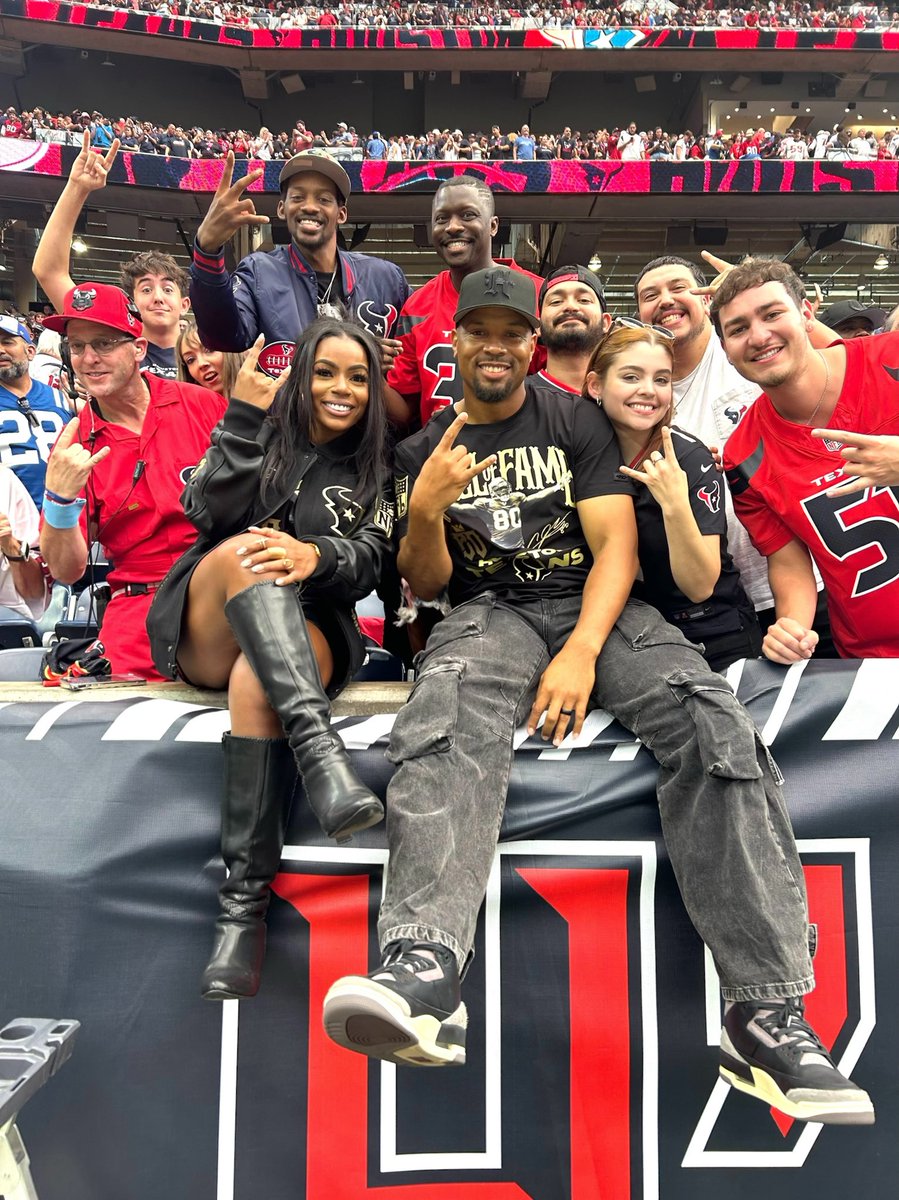 KeishaNicole tweet media