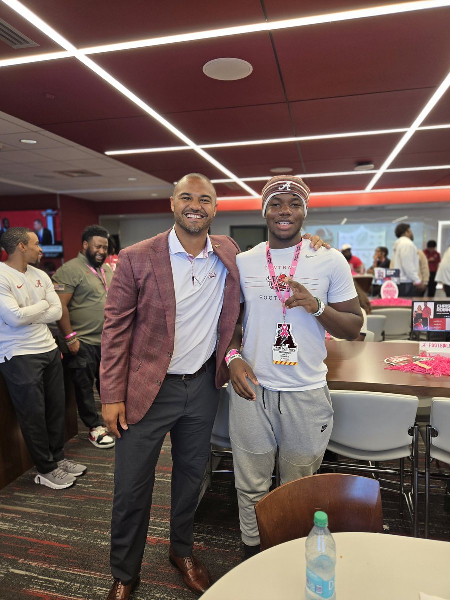 TristanLyles1's tweet photo. Had a great time at Bama yesterday!  The atmosphere was great.  Thanks @crob45 @CoachSanders14 @KalenDeBoer for the great hospitality you showed me and my family.  #RollTide🐘 https://t.co/TNRykvIxFl