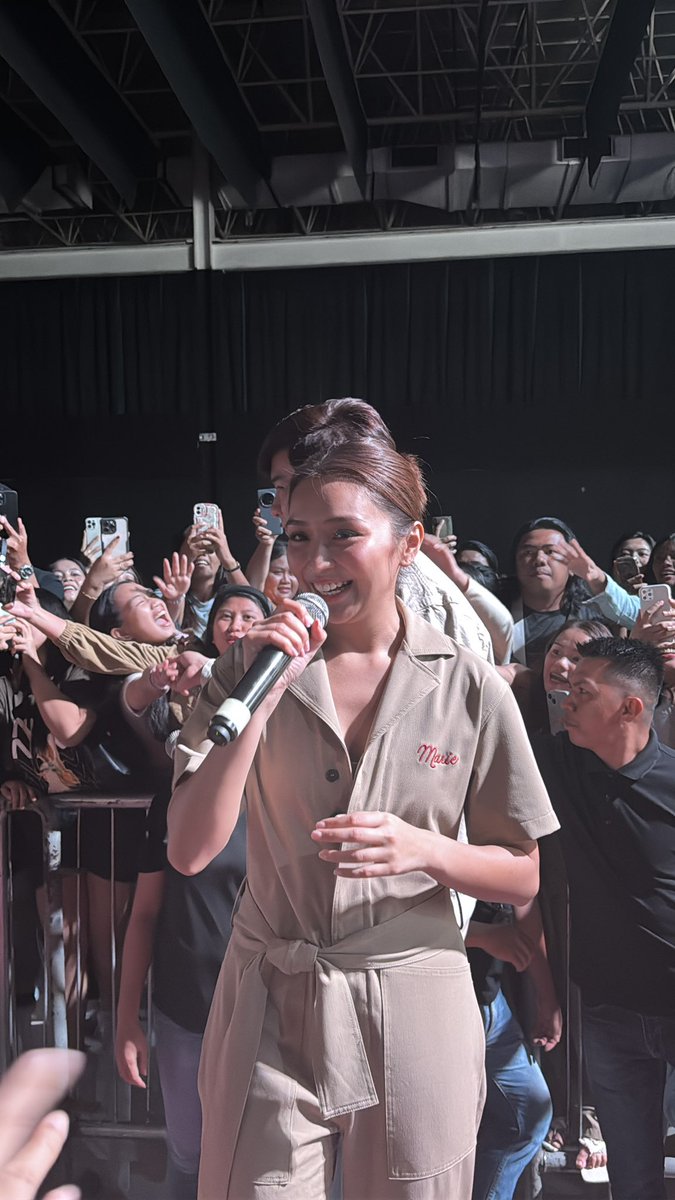 vennlu_7's tweet photo. Kathden is in GENSAN  #HelloAgainTour https://t.co/cFEck9wEdt