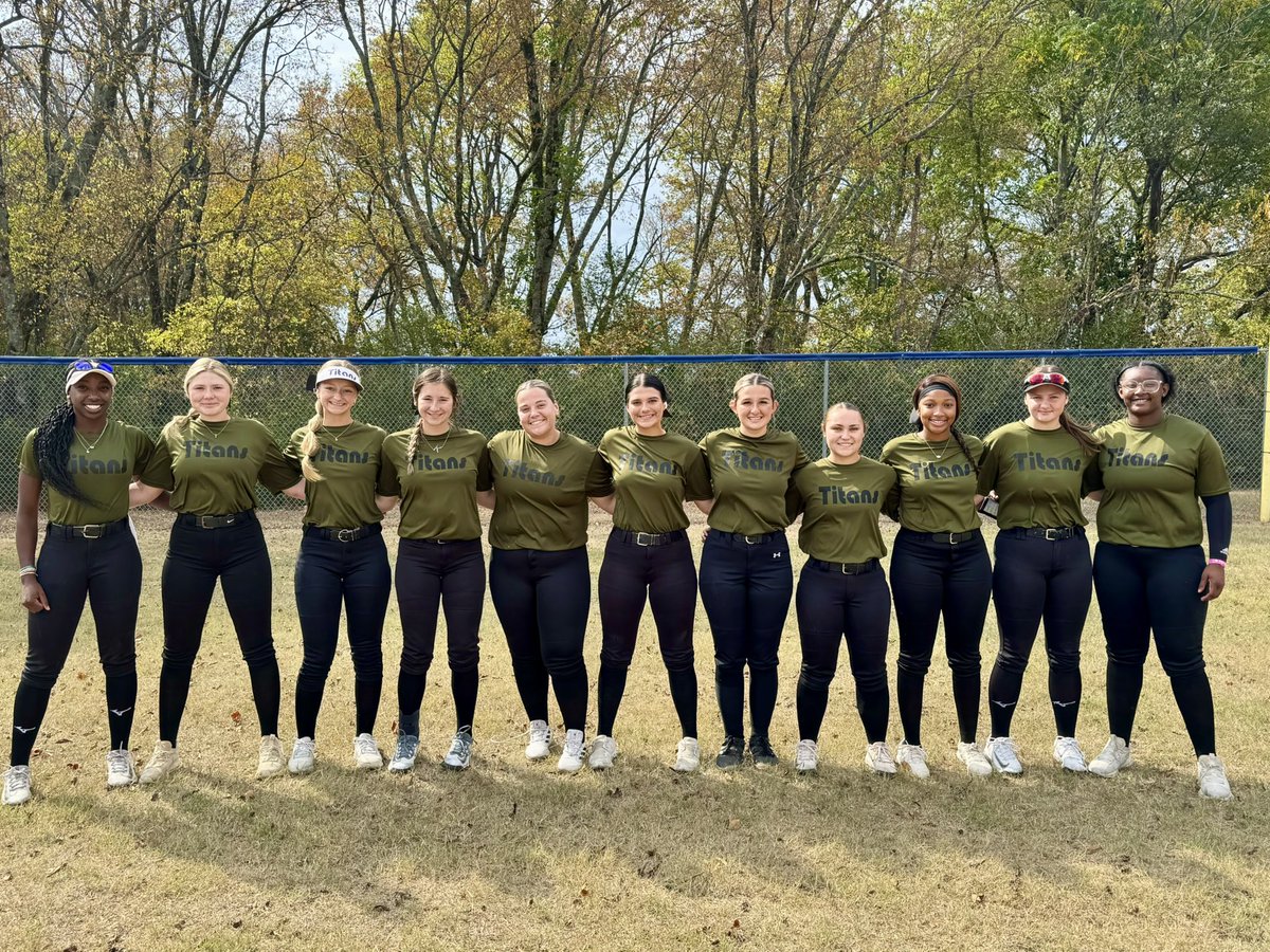 ✨WEEKEND RECAP✨

What a weekend for this group! They finished the weekend going 2-2! This was a very important business trip for these ladies and they did exactly what they camp to do! They started the weekend off at the Showcase Camp on Friday, which lead to 5 of our girls