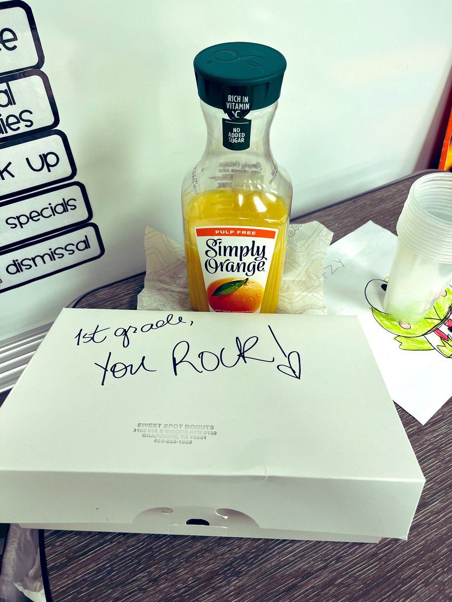 Jessie Schaumburg (@tesjschaumburg) on Twitter photo Thank you for the sweet Friday morning surprise <a href="/mrswilliamstes/">Cristina Williams</a> <a href="/TESLuliVazquez/">ππ¦ππ πππ«π’π¦ππ«</a> π love getting rewarded for the awesome things our sweet firsties are doing! Thank you for the sweet Friday morning surprise <a href="/mrswilliamstes/">Cristina Williams</a> <a href="/TESLuliVazquez/">ππ¦ππ πππ«π’π¦ππ«</a> π love getting rewarded for the awesome things our sweet firsties are doing!