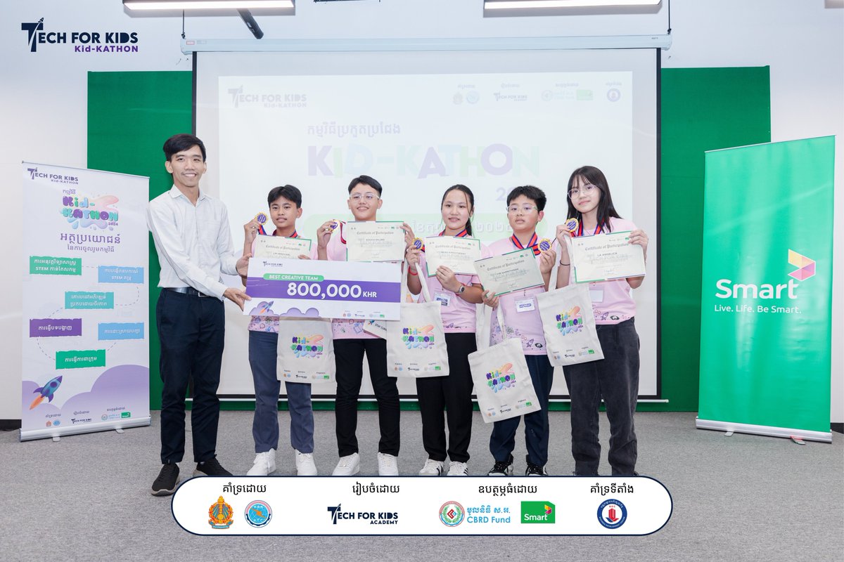 TechforKidsAcad's tweet image. Huge congrats to the #KidKATHON2024 winners! 🏆 The Innovators of Bits cleaned up with the Best Creative Team award for their trash-cleaning robot 🤖 &amp;amp; GreenTech blazed a trail with the Best Innovative Team award for their wildfire prevention project 🔥 #Techforkidsacademy