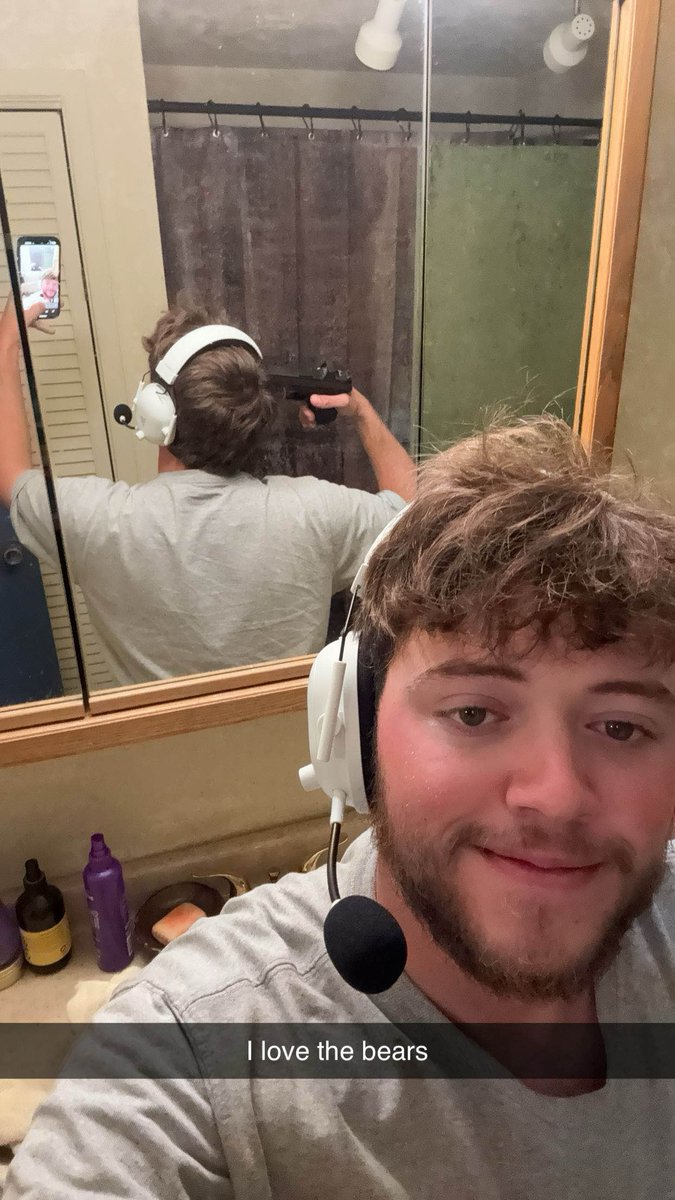 ThinkFastzYT's tweet photo. bears lost :( https://t.co/xoYnvvvocL