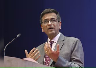 mrs_roh08's tweet photo. CJI DY Chandrachud has been the BIGGEST DISAPPOINTMENT of this decade

Who all agree? https://t.co/ozYNE6MNM2