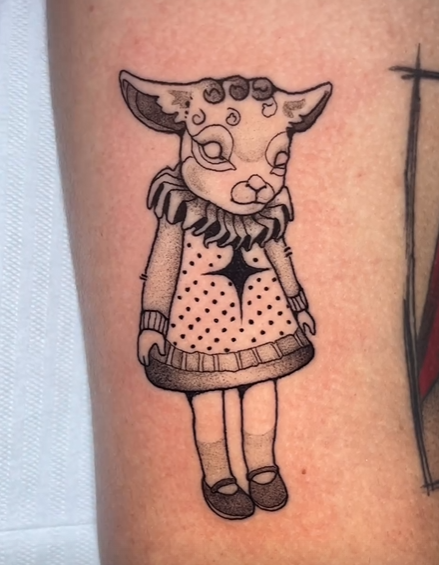 gabigomesink's tweet photo. tattoo dessa semana x um ano atrás https://t.co/hLw8n3WHIs