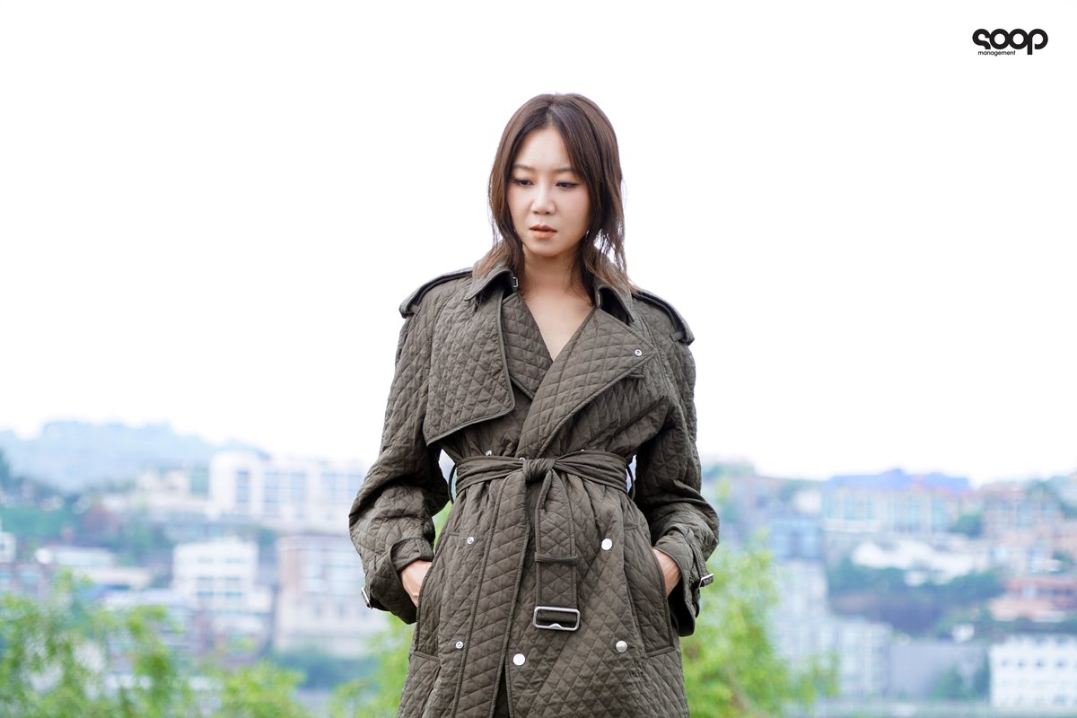soop_ent's tweet photo. '가을' 하면 생각나는 사람?
일단 #공효진 먼저 외치고 봄!! https://t.co/LHxc2oXqG9