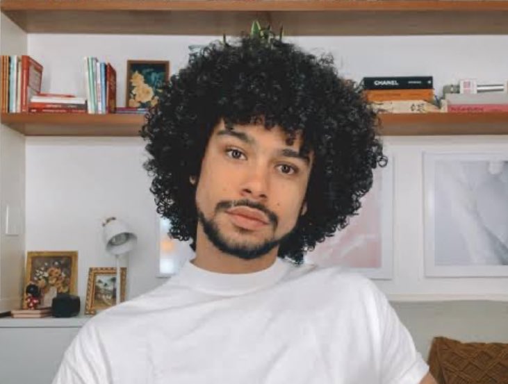 juninlispector's tweet photo. Como eu faria Mania de Você:

Primeiro, na escalação eu manteria a Gabz e o Chay, e substituiria a Agatha Moreira pela Vitória Strada (motivo: saturação) e o Nicolas Prattes pelo Sérgio Malheiros (motivo: talento) https://t.co/9RBvByV5Zm