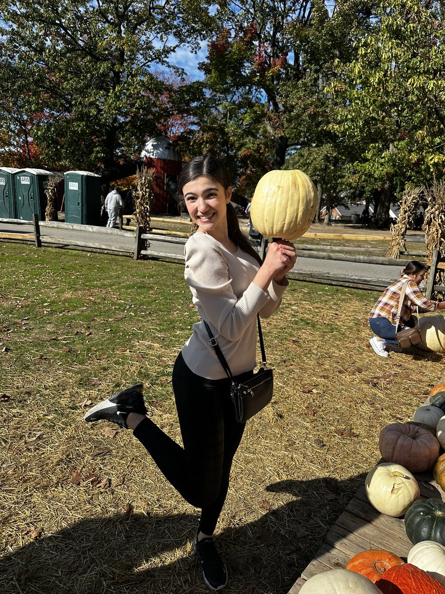 MmeBurich's tweet photo. French club at Patterson’s farm, Pearl too! https://t.co/uh8iSz2RNK