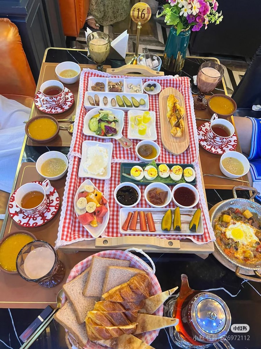 fengsu48033128's tweet photo. #xinjiang #food #breakfast #RitualSense  
The breakfast was very ritualistic and delicious! https://t.co/8UBEkRh1xZ