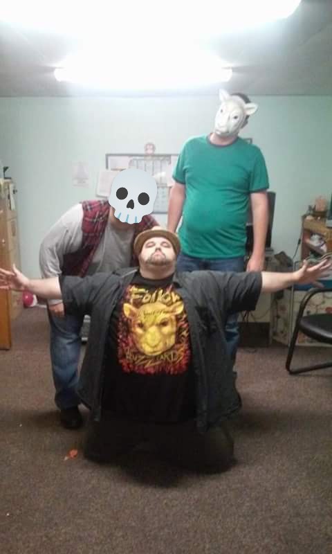 ZzyZX_0's tweet photo. Here's a picture from....oof, like, 10 years ago, I think. The last time I had enough emotional energy for....Halloween...

I'm the fat guy with his arms out stretched 

#WYATT 

#CultOfWyndom

#WyattSicks https://t.co/0oGXS7rimA