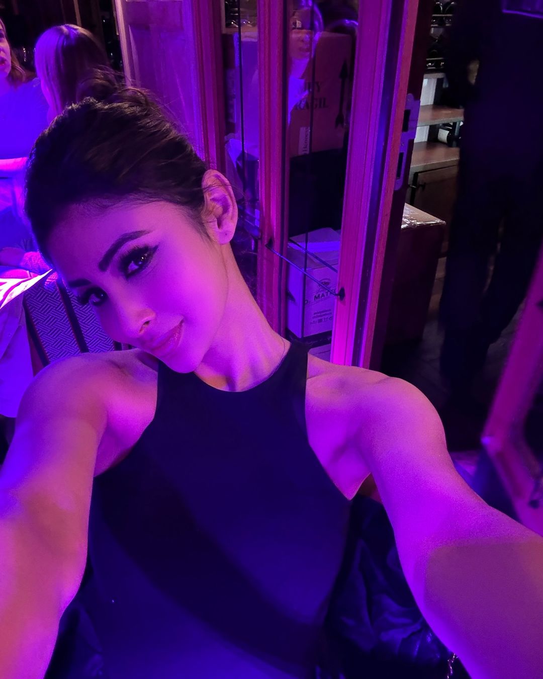 Ga8ddJ4bMAAOu2C?format=jpg&name=large