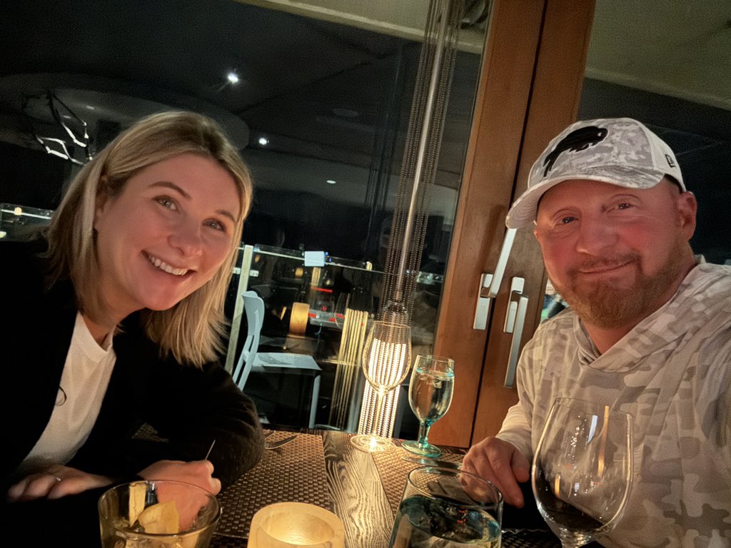 joemillerwired's tweet photo. Dinner at Six Seven overlooking the Sound with a beautiful woman after a #BILLS win.
Yes please.
#BigDubs
#BillsMafia
#SeattleThings https://t.co/GPABgv93Is
