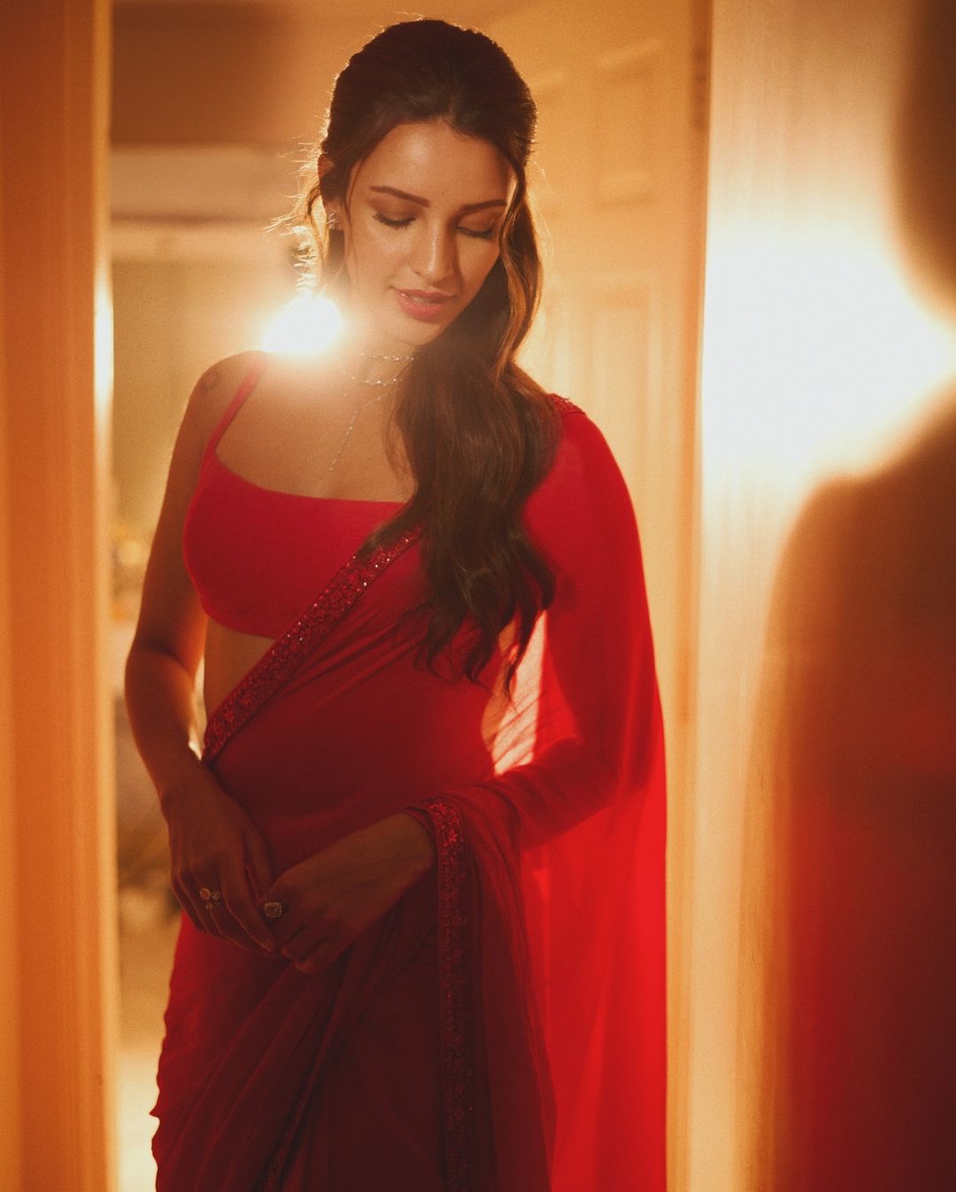 Ga8dyb8aUAAAure?format=jpg&name=large