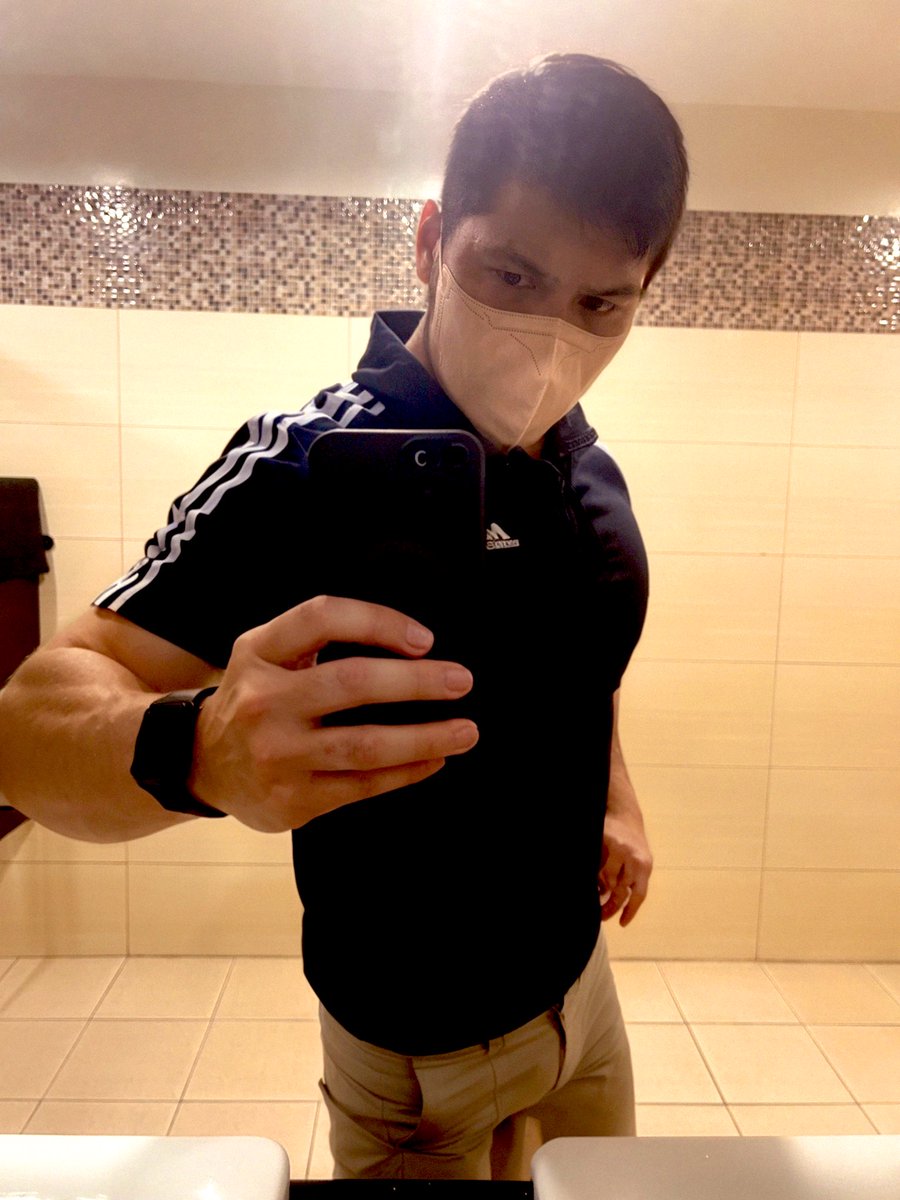 VincetMark43078's tweet photo. Good morning sa mga bottoms dyan!!! Tara CR fun na... https://t.co/yaK9jPfGAP