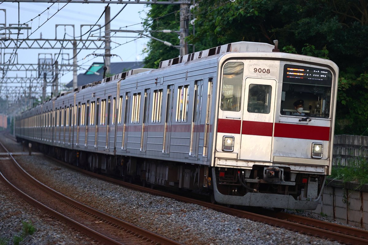 Tojo9051's tweet photo. 他の9000系共々、"終わり"が見えてきた状況にある。 その、"終わり"がいつ来るかを正確に知る者はまだ居ないが、事故や故障など無く、天寿を全うしてくれることを願う。 https://t.co/MEMIy0otYy