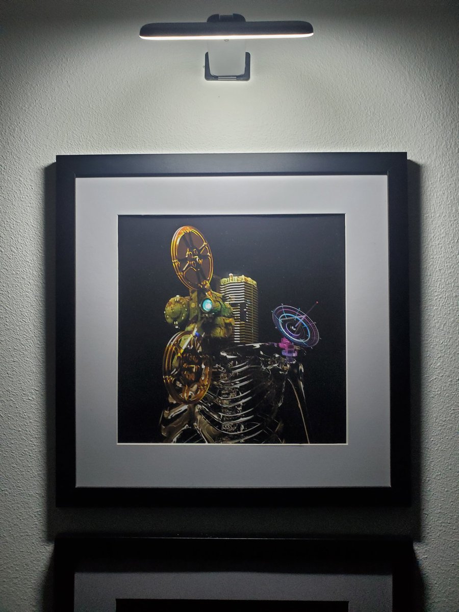 I loveee cool art ...

<a href="/Over___Exposed/">Over Exposed</a> has some of the coolest, original, art I've seen. It was amongst the first projects chosen for exhibit 🎨

<a href="/WrenEllis1/">Wren Ellis</a> is creative genius &amp; even better human being. It's been a pleasure connecting throughout the years at NFT conventions 👑