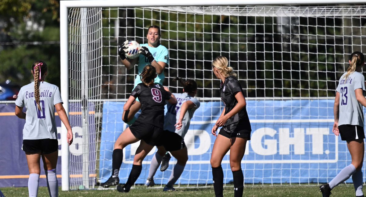 𝓐 𝓦𝓲𝓷 𝓲𝓷 𝓽𝓱𝓮 𝓢𝓮𝓪𝓼𝓸𝓷 𝓕𝓲𝓷𝓪𝓵𝓮 ⚽️

Thank you to all the fans who came out to Arad McCutchan Stadium this season to cheer on <a href="/UEAthleticsWSOC/">UE Women's Soccer</a>!

🟣 #ForTheAces