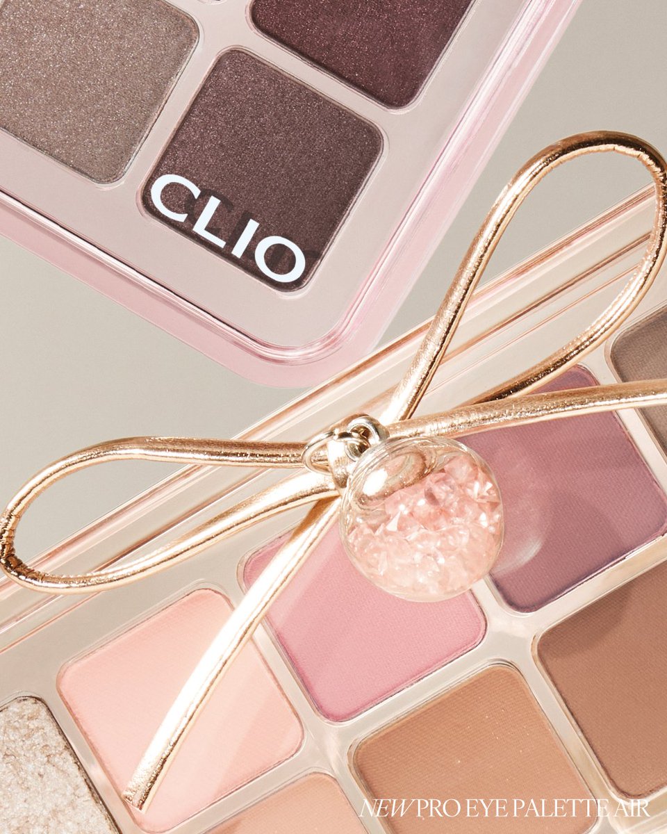 𝙉𝙀𝙒 𝗣𝗥𝗢 𝗘𝗬𝗘 𝗣𝗔𝗟𝗘𝗧𝗧𝗘 𝗔𝗜𝗥 ツリーのオーナメントを