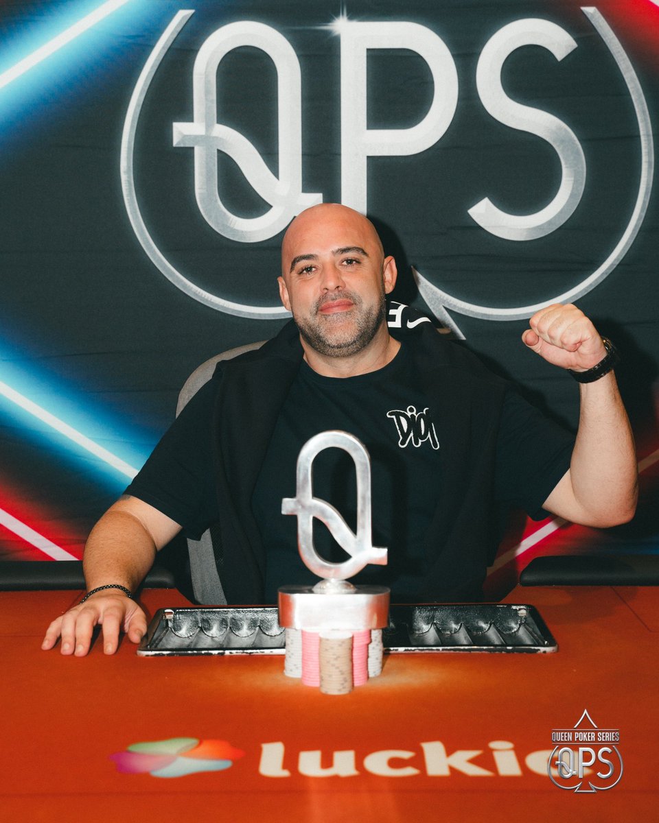 QueenPokerEvent's tweet image. #3 MAIN EVENT 
📸RUBEN MORENO se hace con la victoria tras pacto por ICM a dos bandas consiguiendo el mayor premio económico y la gloria. 

¡¡Enhorabuena!!