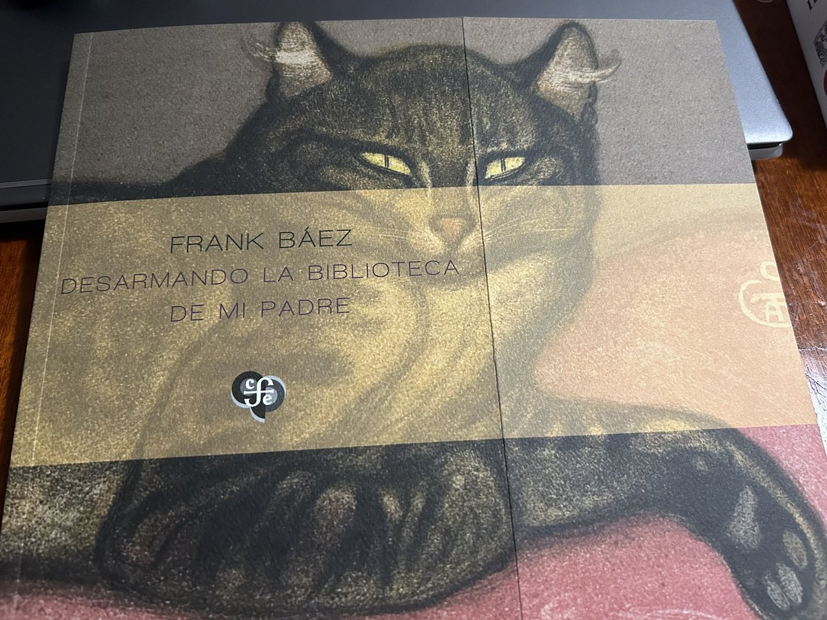 Así empieza esta maravilla de <a href="/soyfrankbaez/">Frank Baez</a> con toda la razón: “la poesía es un gato”