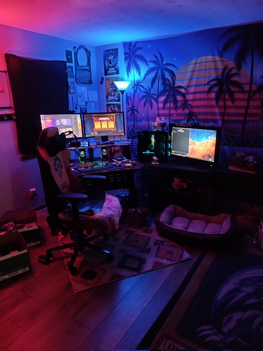 Sneak peak at the new stream room. I'll show it off tomorrow once I clean up a bit more.

Get ready... Because we've got a lot planned this next week.