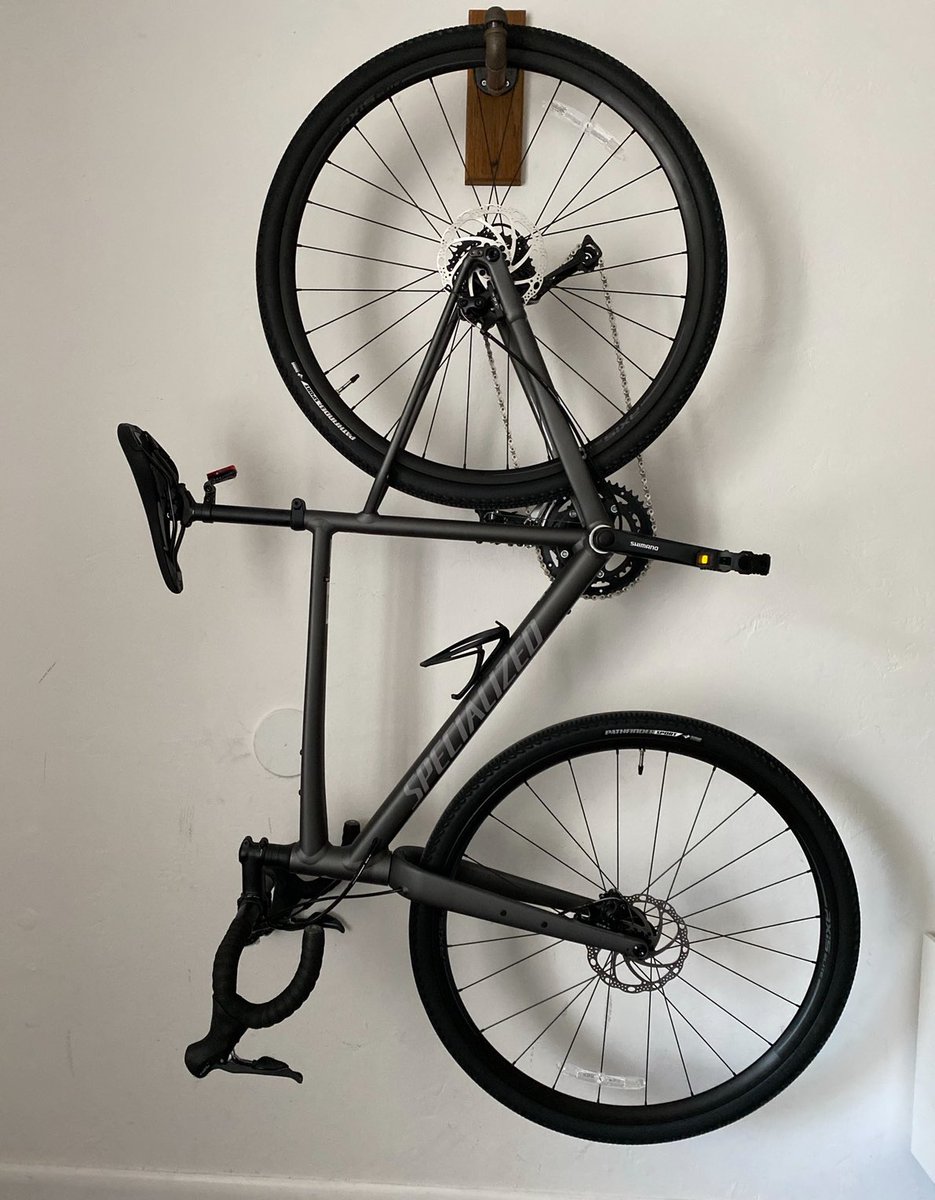 vkstro's tweet photo. 2 bicycles STOLEN 10/27/24 at the Ferry Building between 4pm and 4:20pm - Specialized  2021 Diverge Base E5 (1 orange and 1 gray) bolt/wire cutters used @stolenbikessfo @SFSAFE @CastroUlyana https://t.co/c2vFk7g8zS