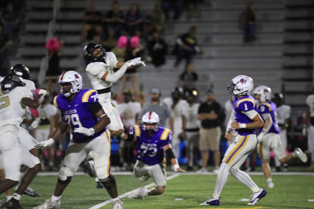 mrssimien23's tweet image. Follow him
@Albert_Simien33 
C/O 2027
#NextLeveLGOALS
Photo credit: Clifton Reid