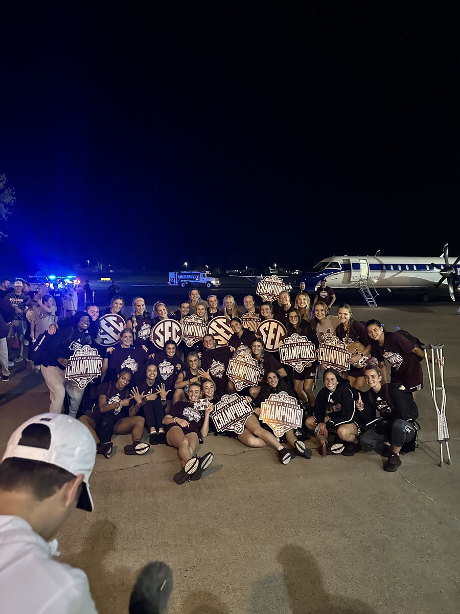 🗣️THE CHAMPS ARE HERE!! Congrats ladies!