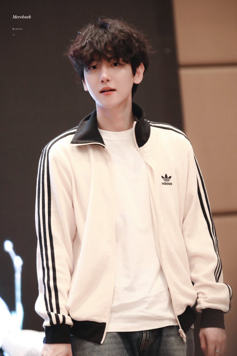241027
JINGDONG BEIJING 팬사인회 

#백현 #BAEKHYUN #HelloWorld #PineappleSlice
<a href="/B_hundred_Hyun/">Baekhyun_EXO</a>